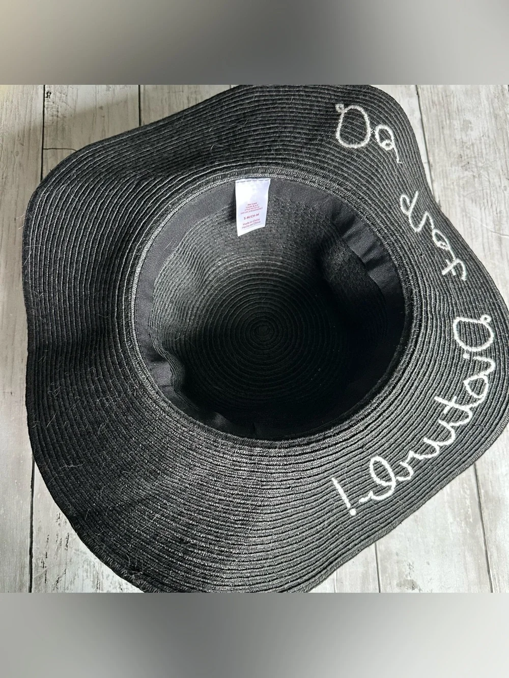 PREOWNED FLOPPY BEACH HAT BLACK WHITE DO NOT DISTURB